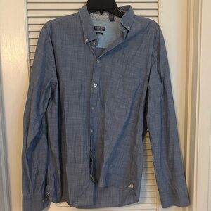 Van Heusen Light Blue Casual Button-Down Shirt